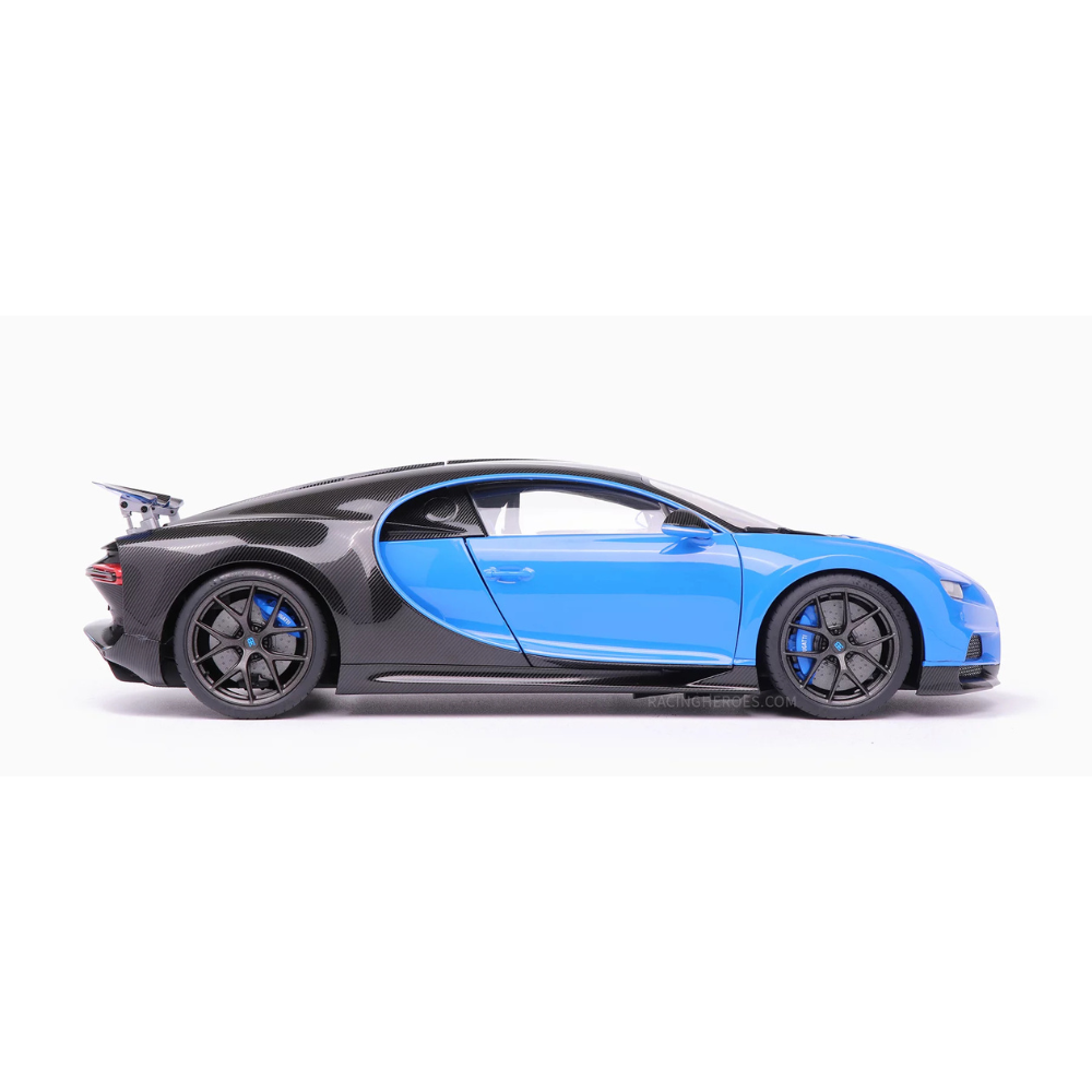 Bugatti Chiron Sport Scale 1:24 Die Cast Car – Red/Black/Blue
