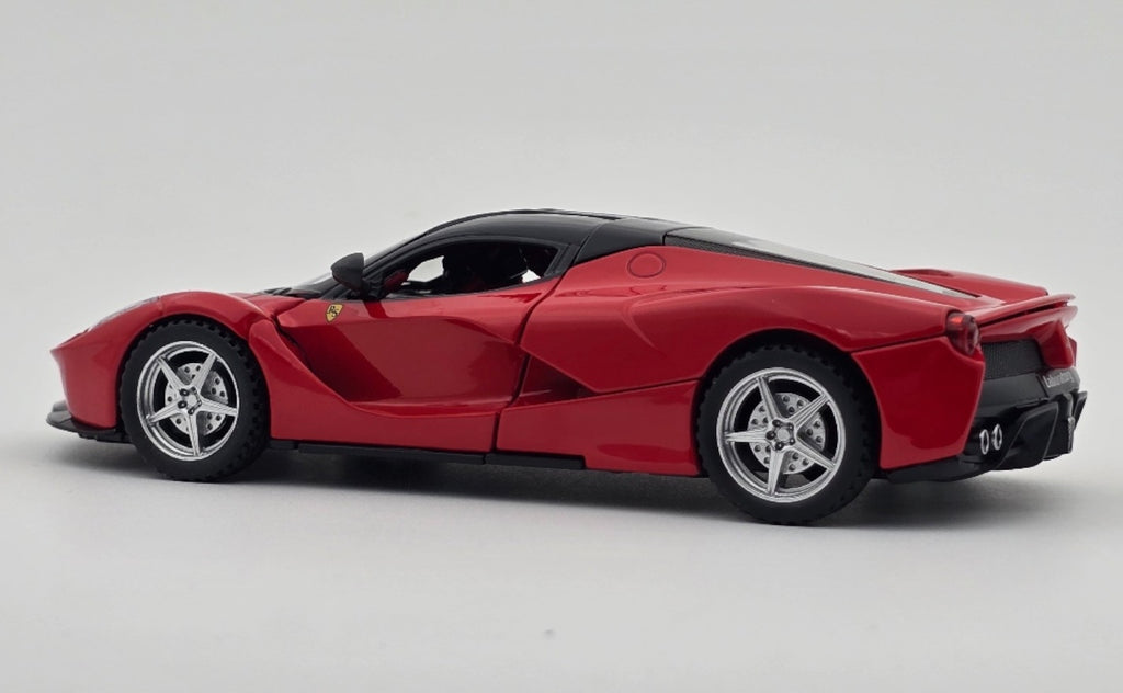 Ferrari LaFerrari 1:24 diecast scale model car collectible | Assorted Colors