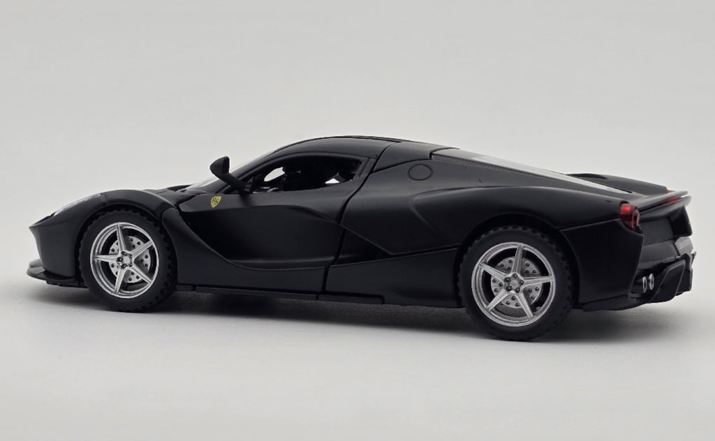 Ferrari LaFerrari 1:24 diecast scale model car collectible | Assorted Colors