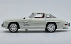 1954 Mercedes-Benz 300sl 1:32 Diecast Scale Model Car Collectible