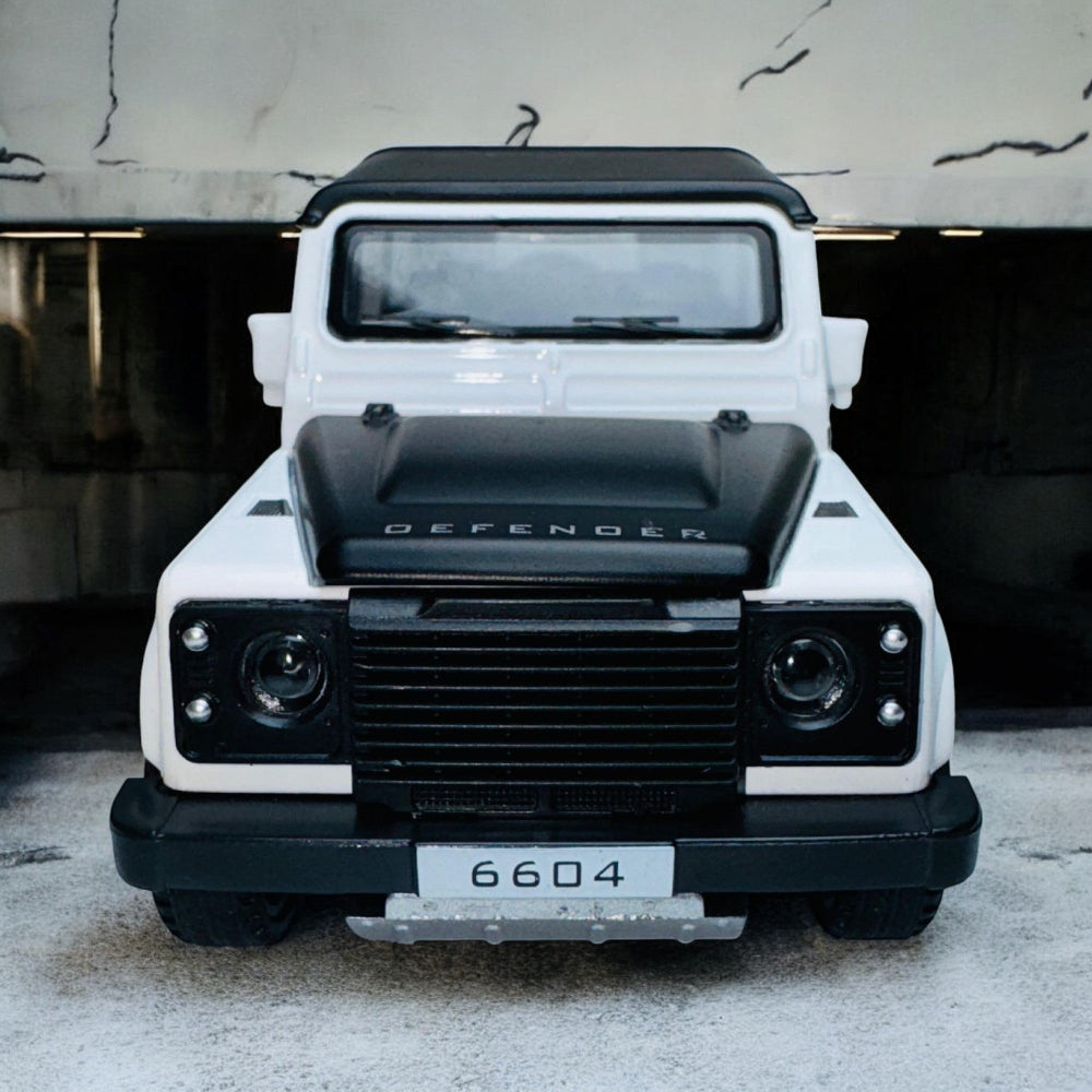 Licensed 2022 Land Rover Defender 110 | 1:24 Scale Model