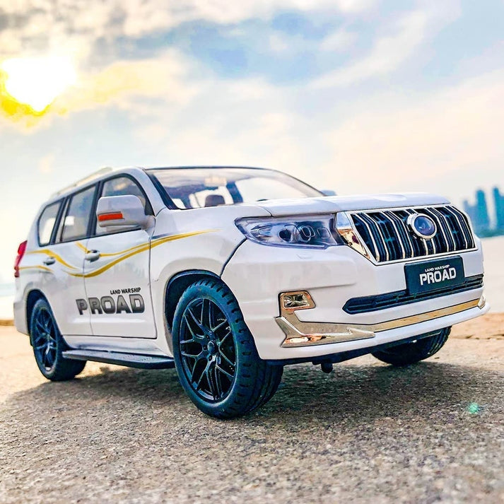 TOYOTA Land Cruiser Prado 1:18 Diecast Scale Model Car