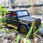 Mercedes AMG G63 Class Diecast Car (Scale 1:24)