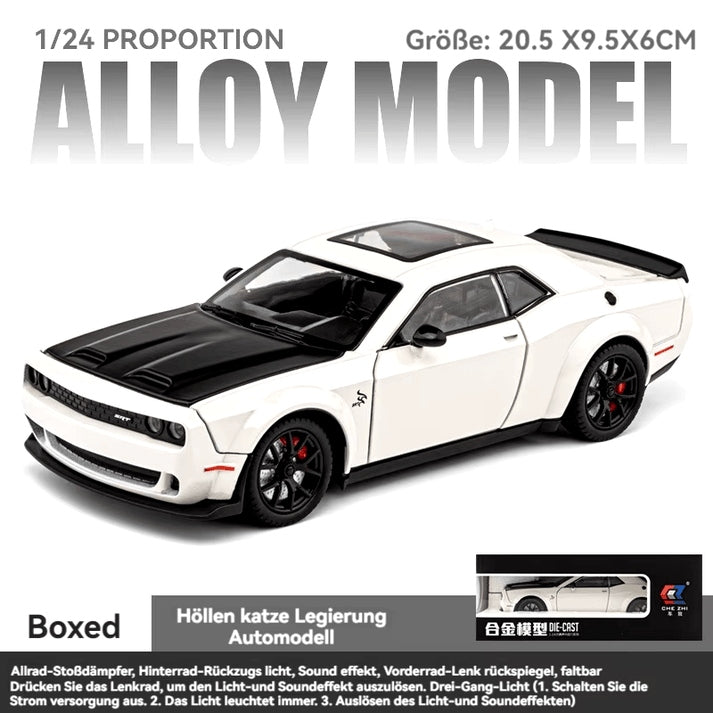 Dodge Challenger SRT Hellcat 1:24 Diecast Scale Model Car