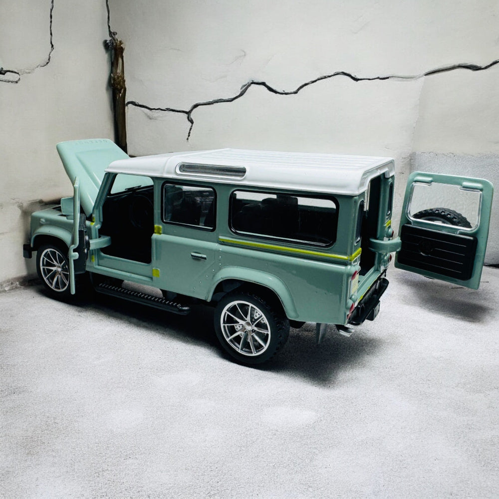 Licensed 2022 Land Rover Defender 110 | 1:24 Scale Model