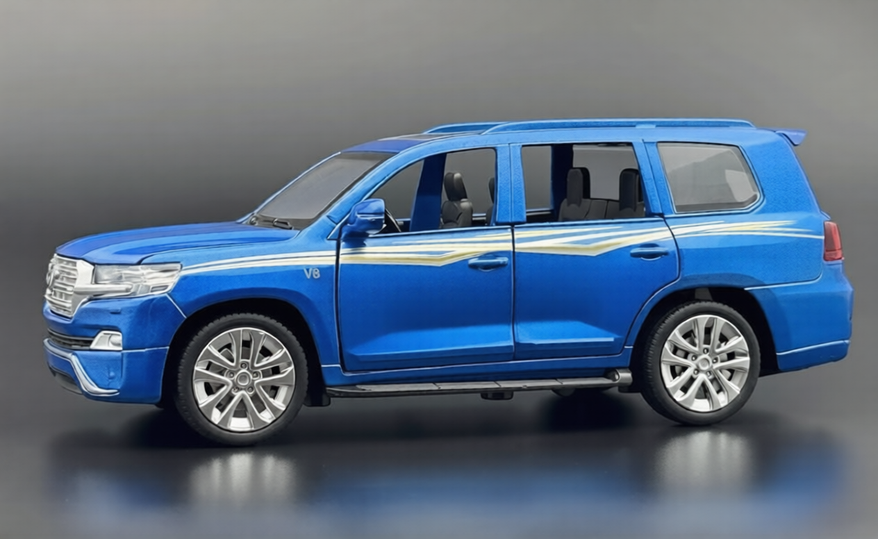 Toyota Land Cruiser LC200 1:24 diecast Scale Model | Assorted Colors