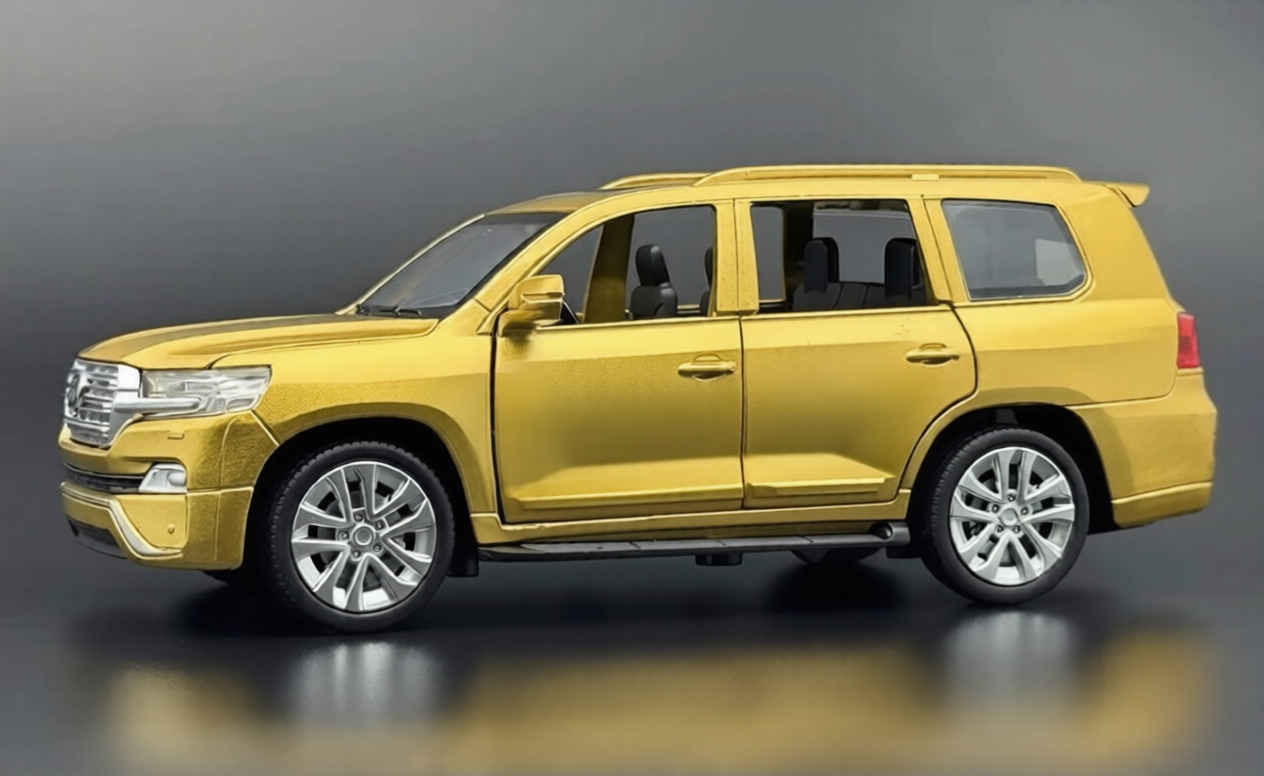 Toyota Land Cruiser LC200 1:24 diecast Scale Model | Assorted Colors