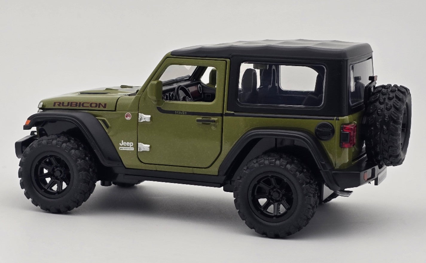 Jeep Wrangler Rubicon 3 Door 1:32 Removable Top diecast scale model car collectible