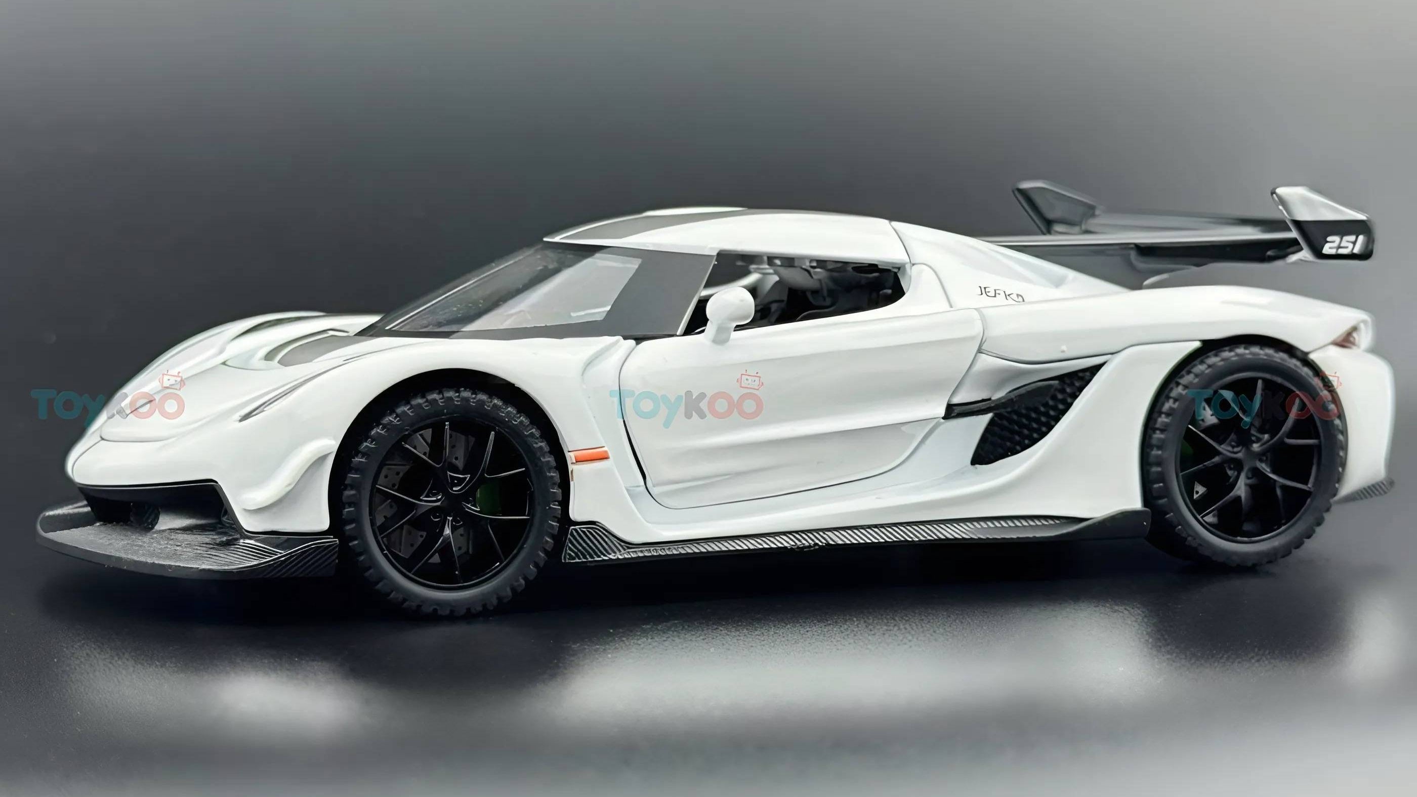 Koenigsegg Jesko 1:24 diecast scale model car collectible