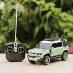 Land Rover Defender 1:16 Scale Remote Control Car