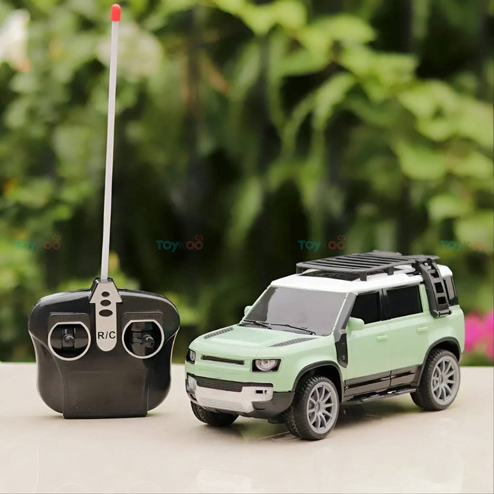 Land Rover Defender 1:16 Scale Remote Control Car