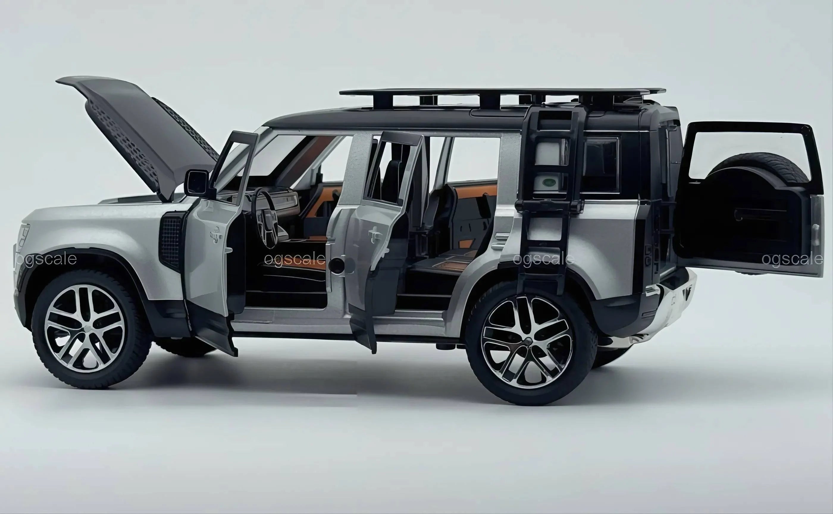 Land Rover Defender 110 1:24 - Large Size Licensed Diecast Scale Model Car