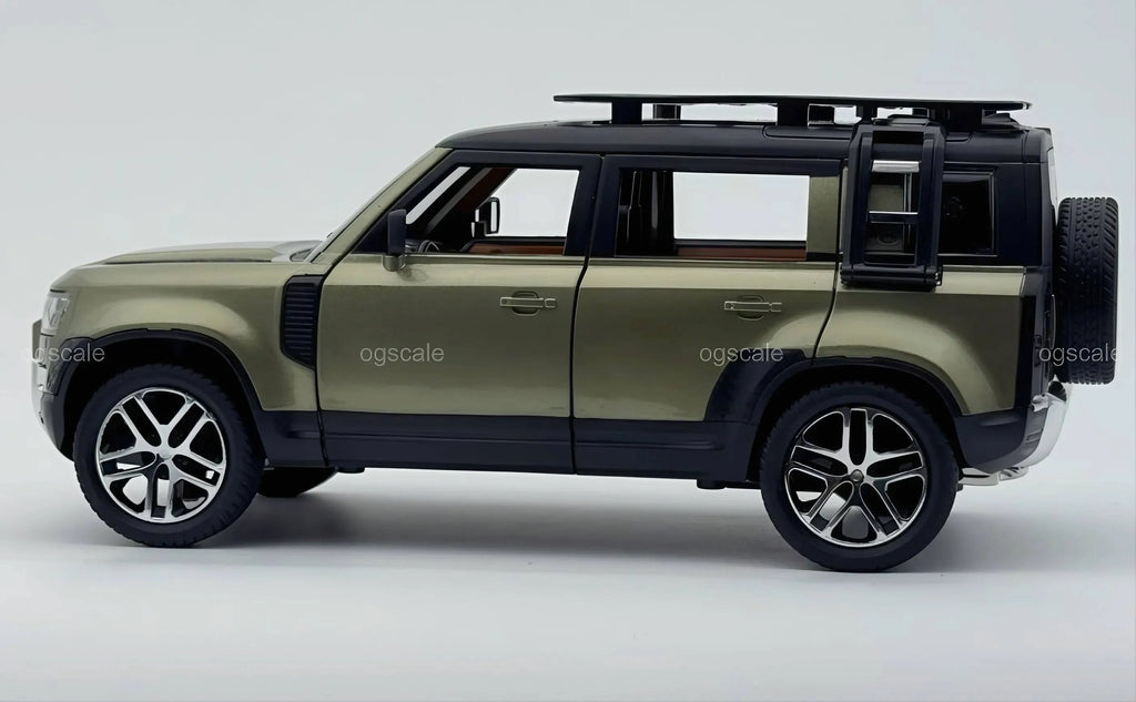 Land Rover Defender 110 1:24 - Large Size Licensed Diecast Scale Model Car