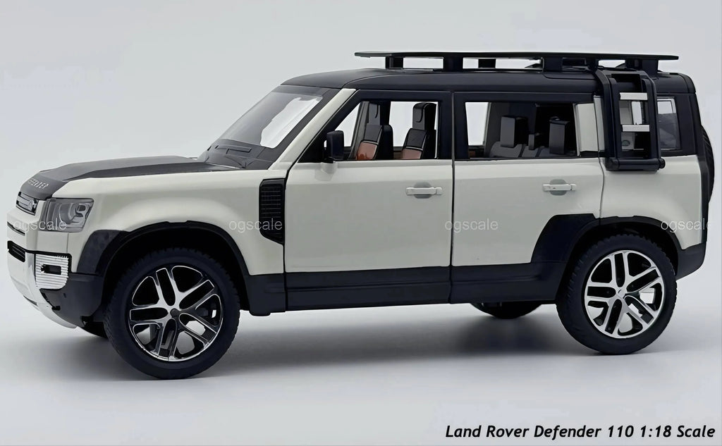 Land Rover Defender 110 1:24 - Large Size Licensed Diecast Scale Model Car