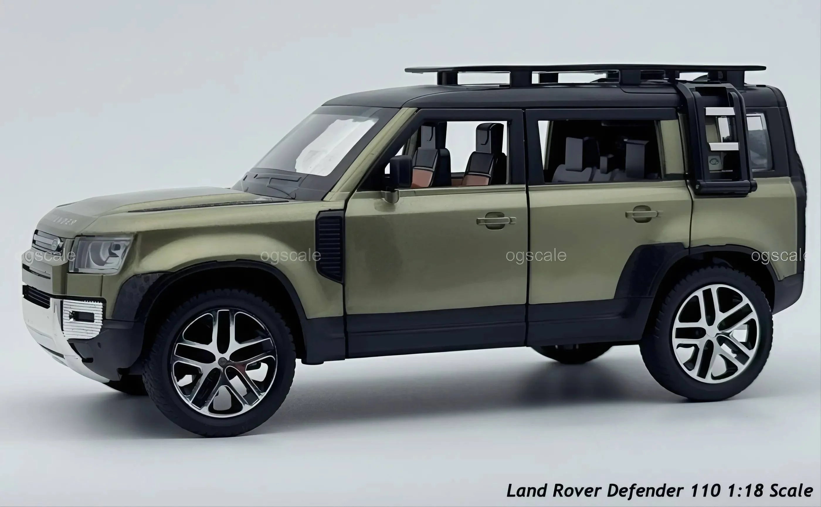 Land Rover Defender 110 1:24 - Large Size Licensed Diecast Scale Model Car