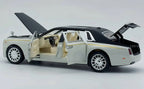 Rolls Royce Phantom 1:32 diecast scale model car collectible