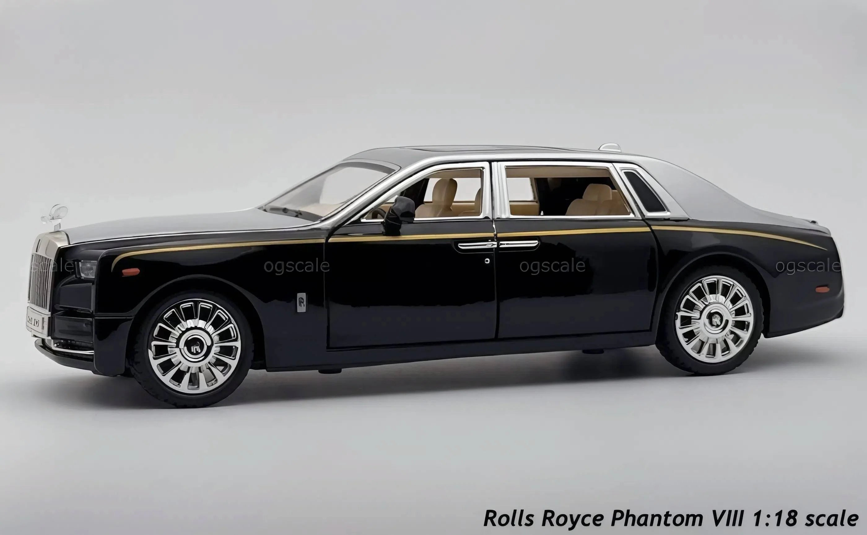 Rolls Royce Phantom 1:32 diecast scale model car collectible