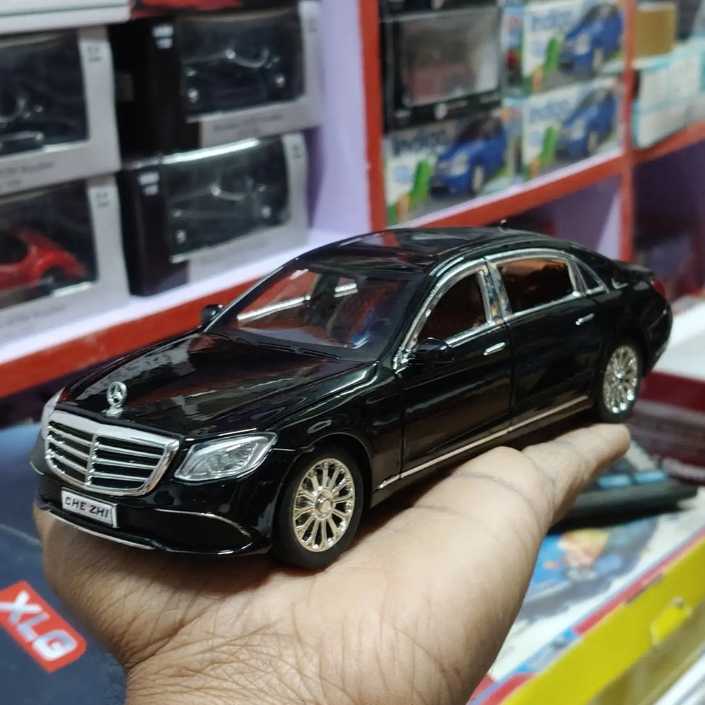 Mercedes Benz 300 EL 1:24 Diecast Scale Model Car